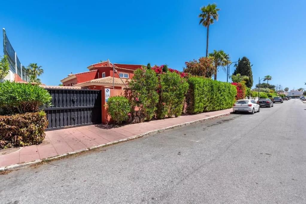 Ohana Luxury Villa With Heated Pool - Malaga — Photos 3